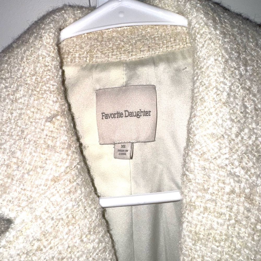 Favorite Daughter The City Coat In White Boucle - Picture 3 of 3